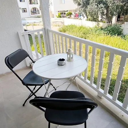 Apartamento Renovated 2 Bedroom - Seep 7 - Center - Balcony - Free Parking Ayia Napa