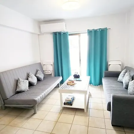 Apartamento Renovated 2 Bedroom - Seep 7 - Center - Balcony - Free Parking Ayia Napa
