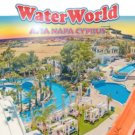 Renovated 2 Bedroom - Seep 7 - Center - Balcony - Free Parking * Ayia Napa